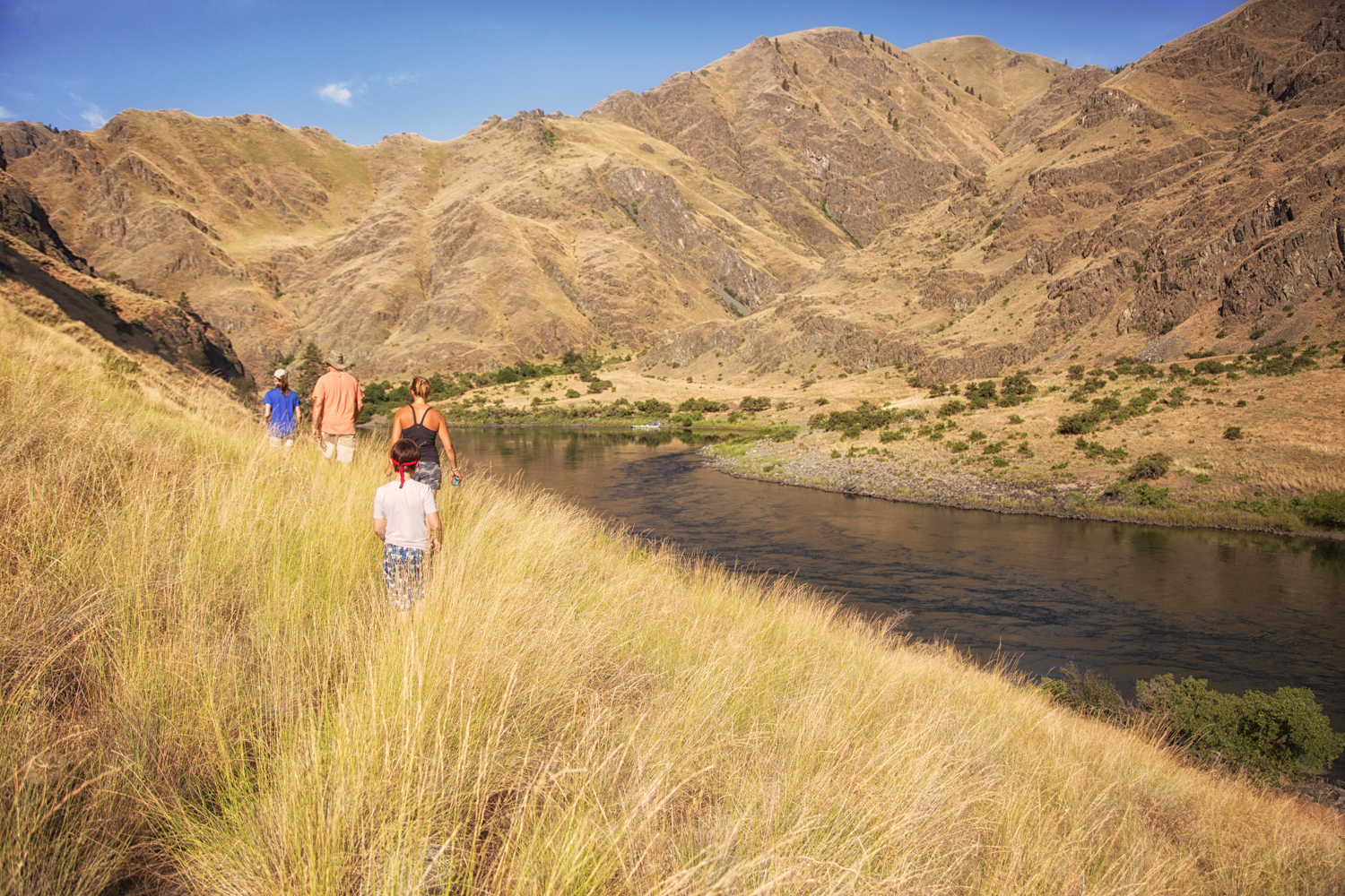 Hiking to Suicide Point in Hells Canyon via J5MM.com